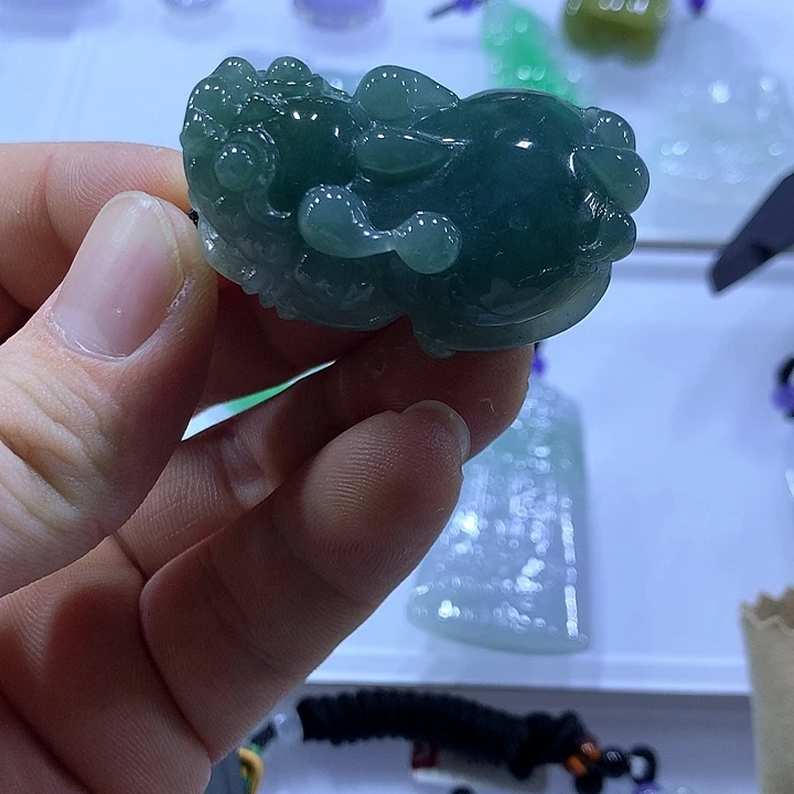 翡翠未镶嵌颈饰天然翡翠A货吊坠
