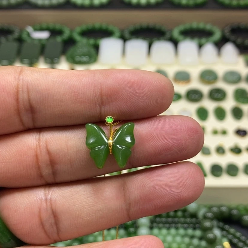 【闪购商品】颈饰18K金镶嵌和田玉（碧玉）轩****祾