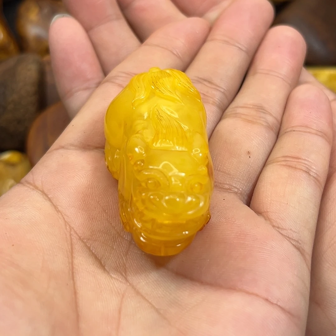 琥珀未镶嵌珠宝奇石