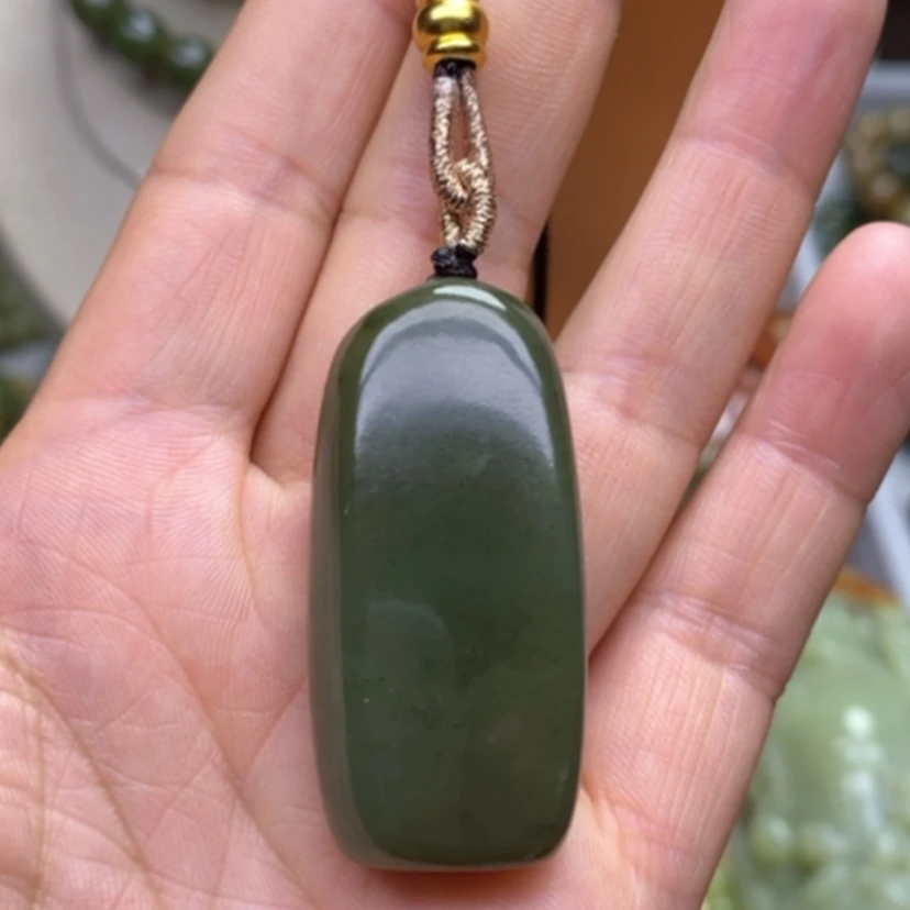 【闪购商品】未镶嵌岫岩河磨玉（透闪石质玉）挂件