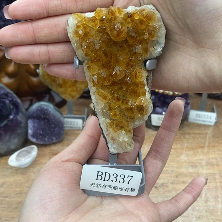 未镶嵌黄晶大型摆件（非配饰）