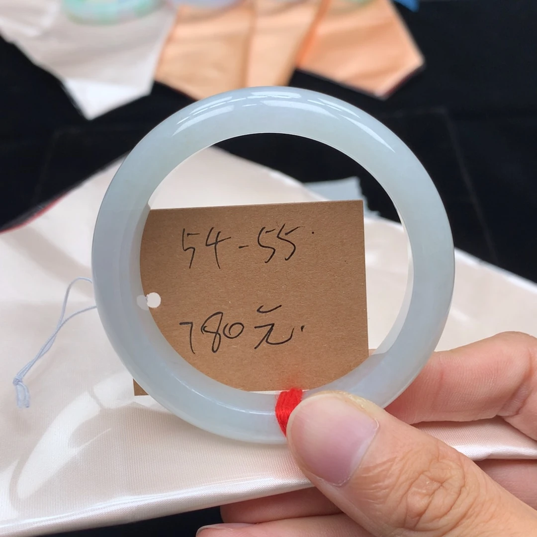 翡翠未镶嵌手镯手镯