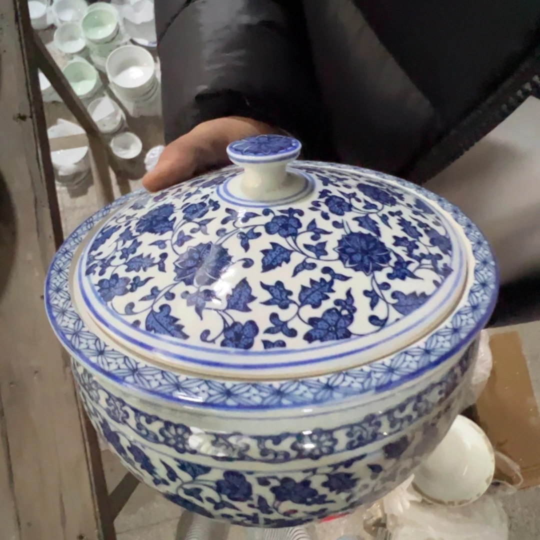 瓷景德镇高温陶瓷缠枝莲大罐