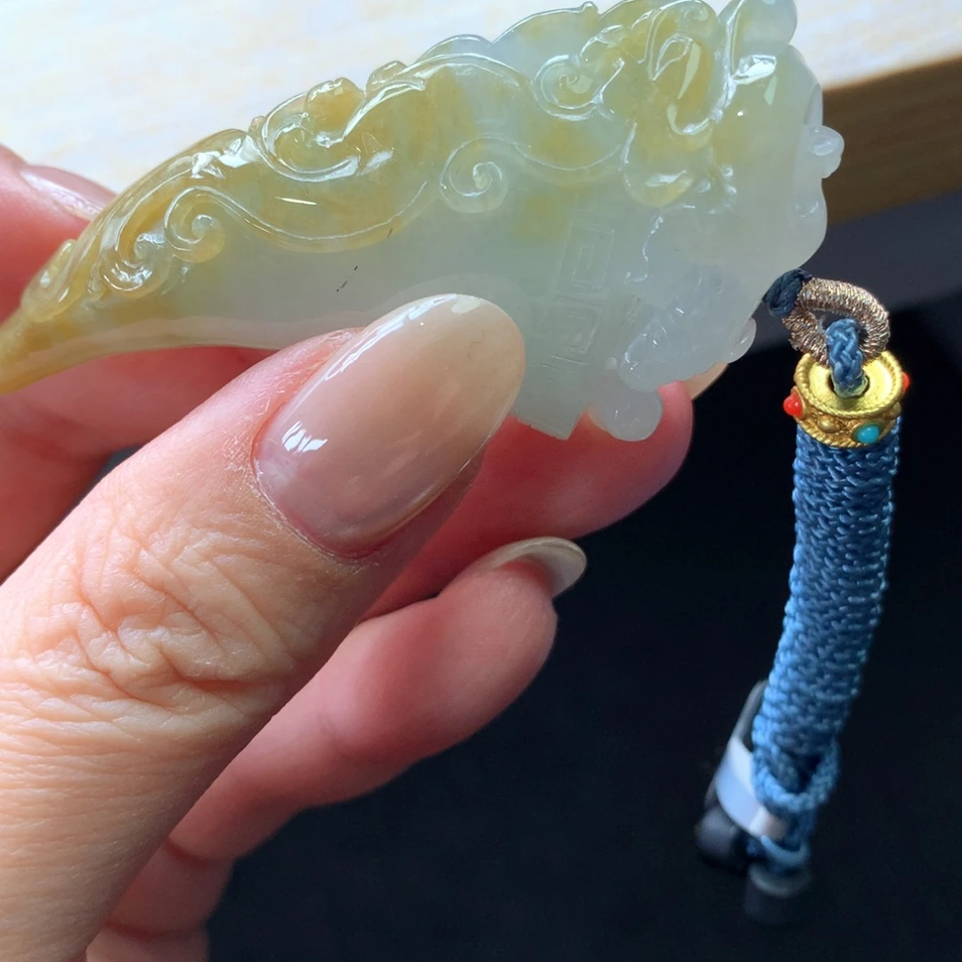 翡翠未镶嵌颈饰吊坠