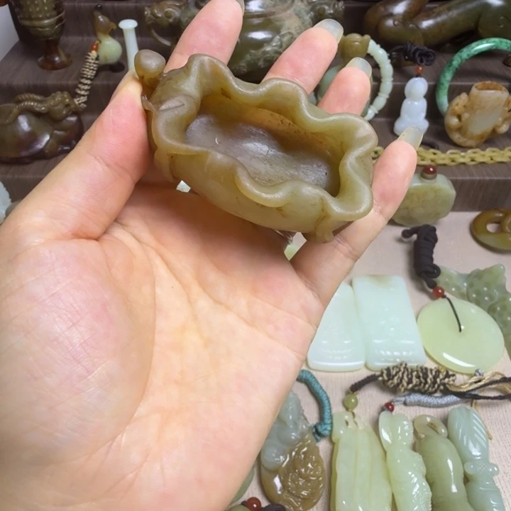 瓷片新号开播笔洗一个