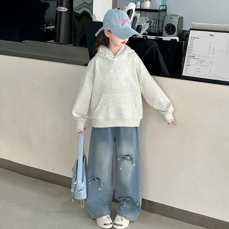 【嘻嘻柚】女童春季韩版连帽卫衣套装2025新款蝴蝶结牛仔裤两件套