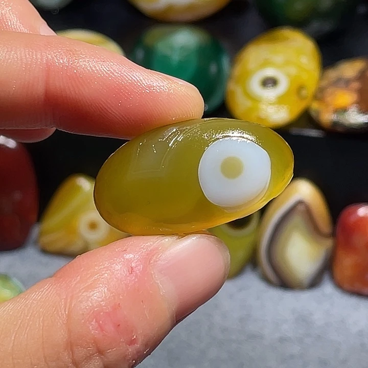 未镶嵌玛瑙/玉髓珠宝奇石