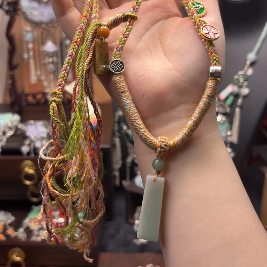 翡翠未镶嵌颈饰翡翠项链