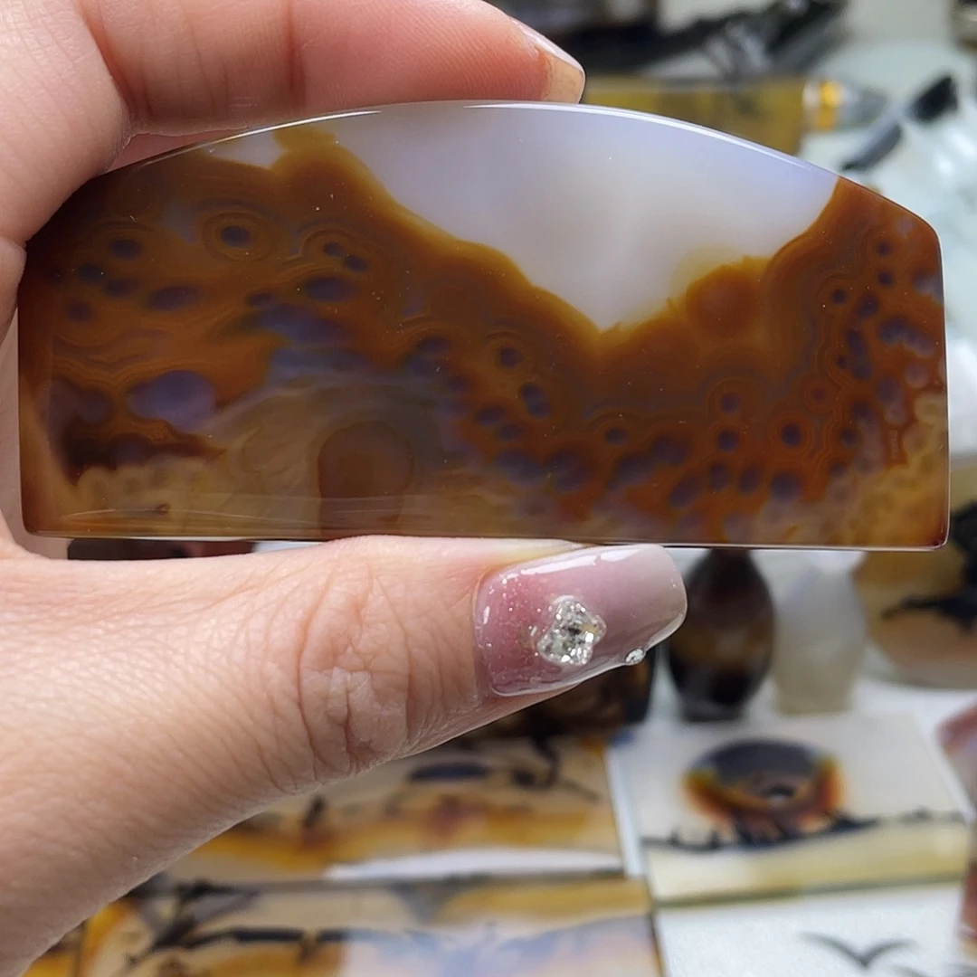 玛瑙/玉髓未镶嵌珠宝奇石