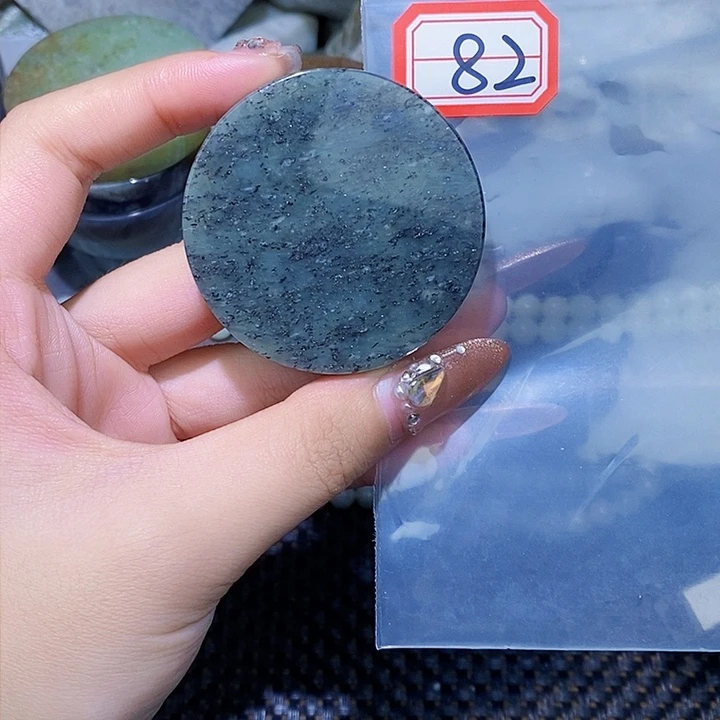 和田玉和田玉边角料随机发未镶嵌