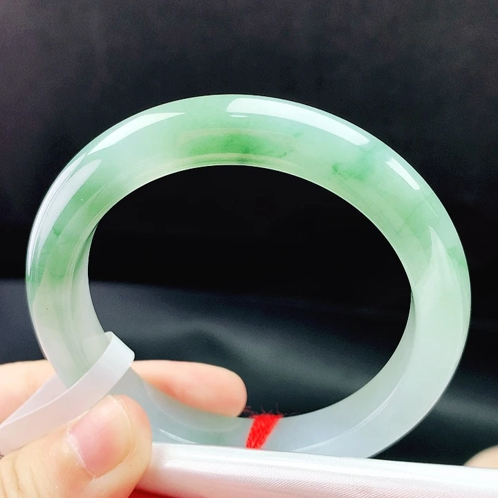 未镶嵌手镯翡翠52圈
