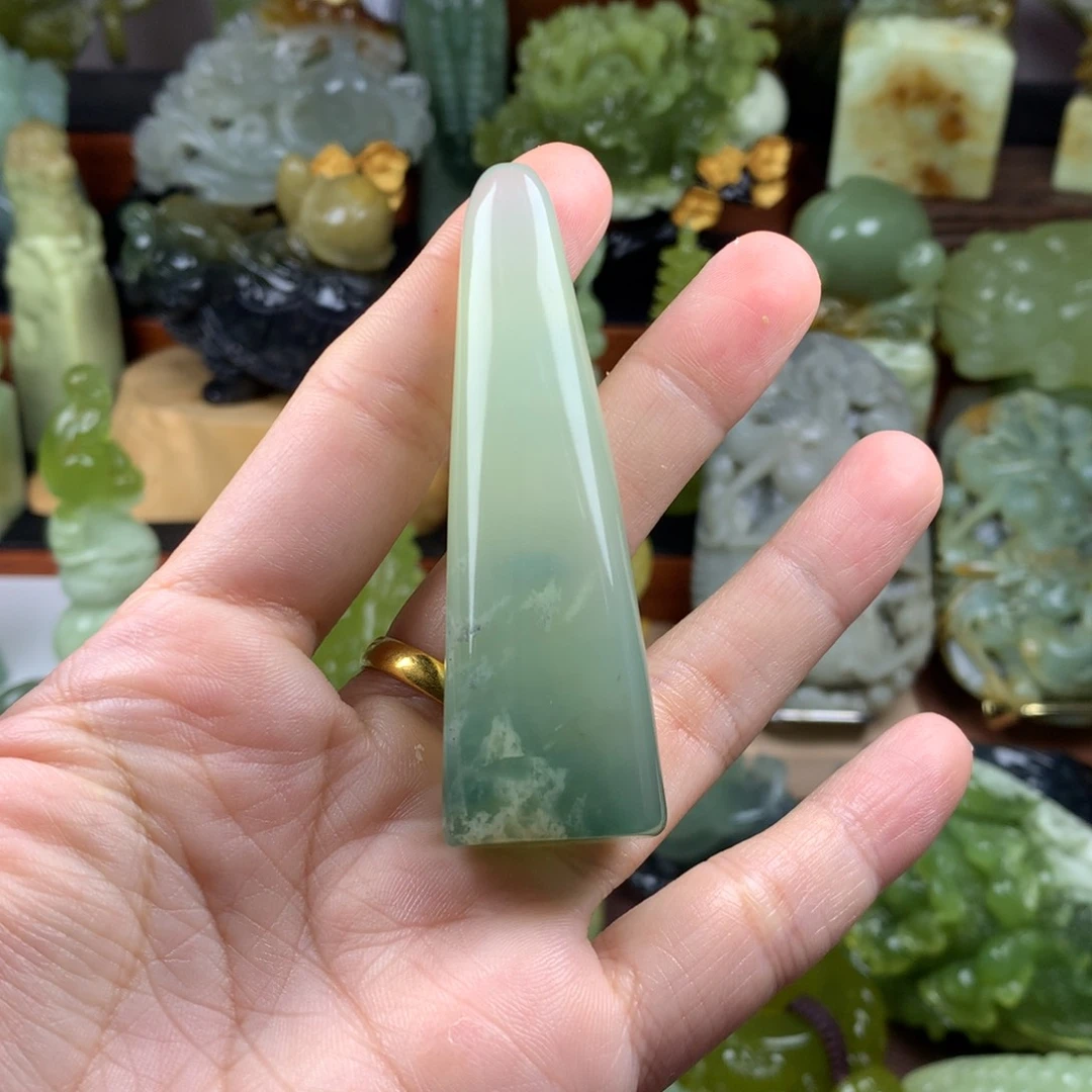 岫玉未镶嵌手把件