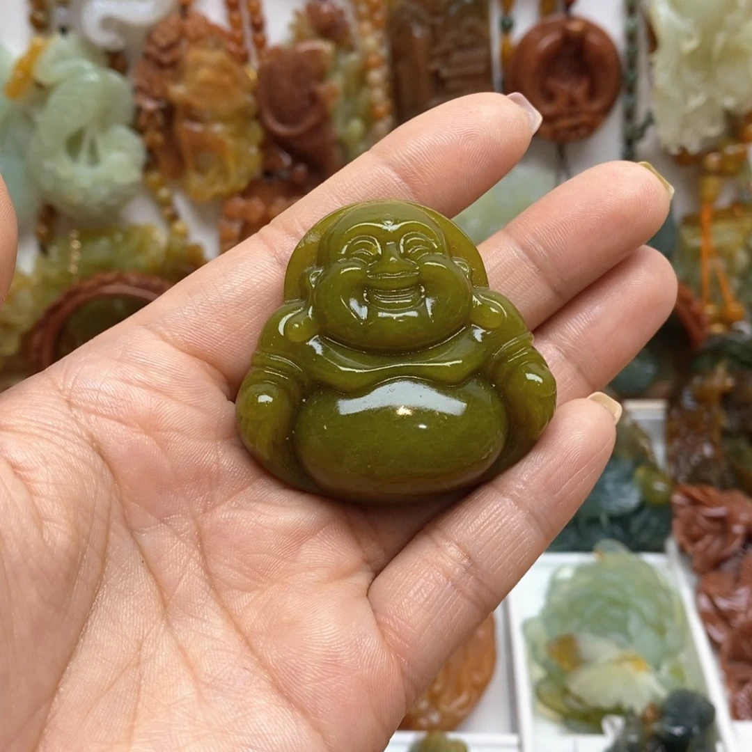 蛇纹石玉颈饰未镶嵌