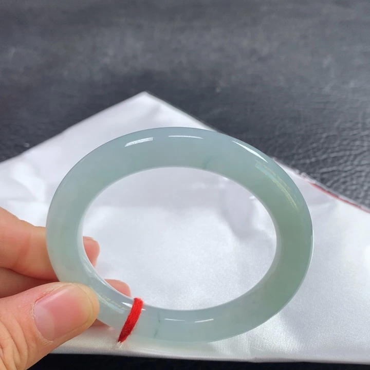 翡翠未镶嵌手镯（圆镯）50➕