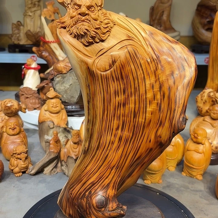 柏木太行崖柏钟馗摆件