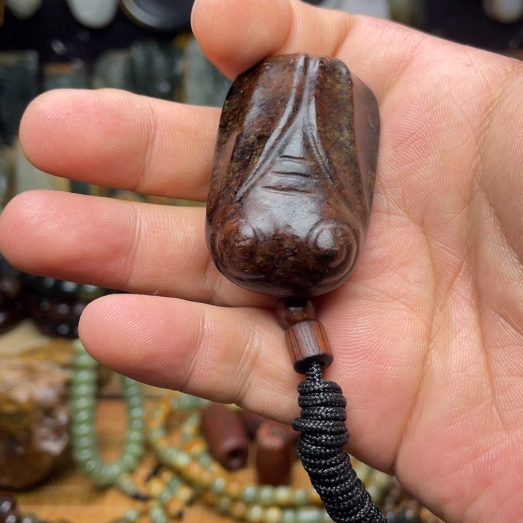 岫岩河磨玉（透闪石质玉）未镶嵌颈饰