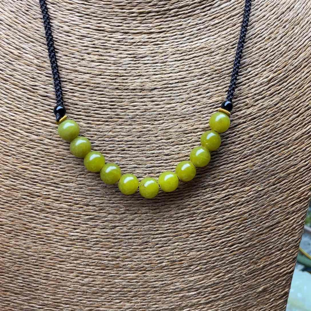 蛇纹石玉颈饰未镶嵌