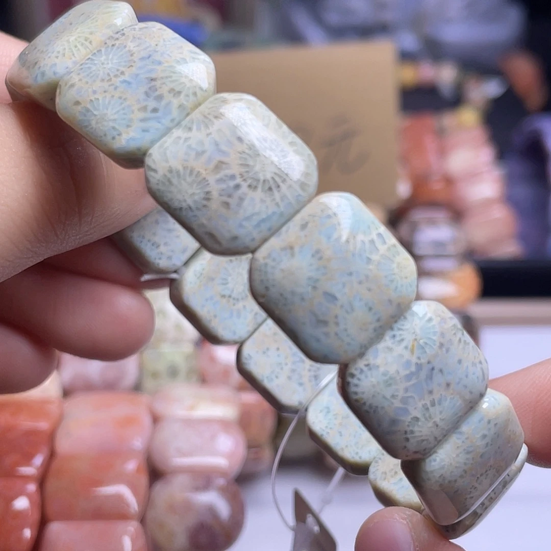 硅化玉未镶嵌手镯镀金花边