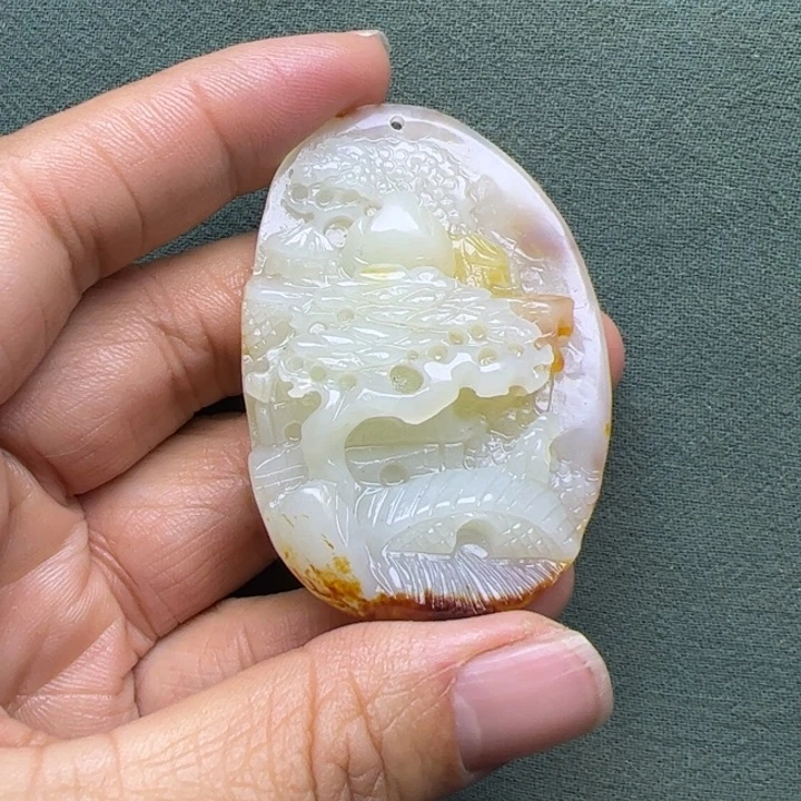 和田玉把件未镶嵌广****院