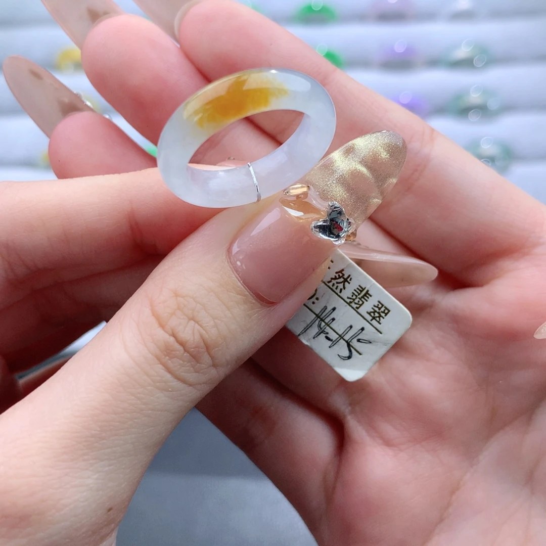 翡翠未镶嵌戒指戒指