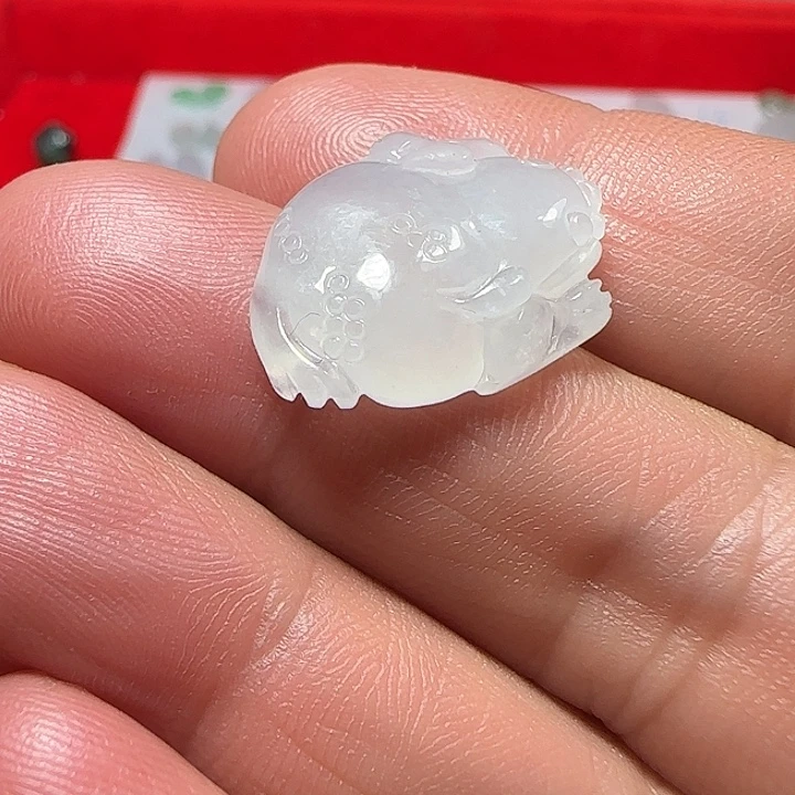 翡翠未镶嵌颈饰天然缅甸翡翠小金蟾挂件