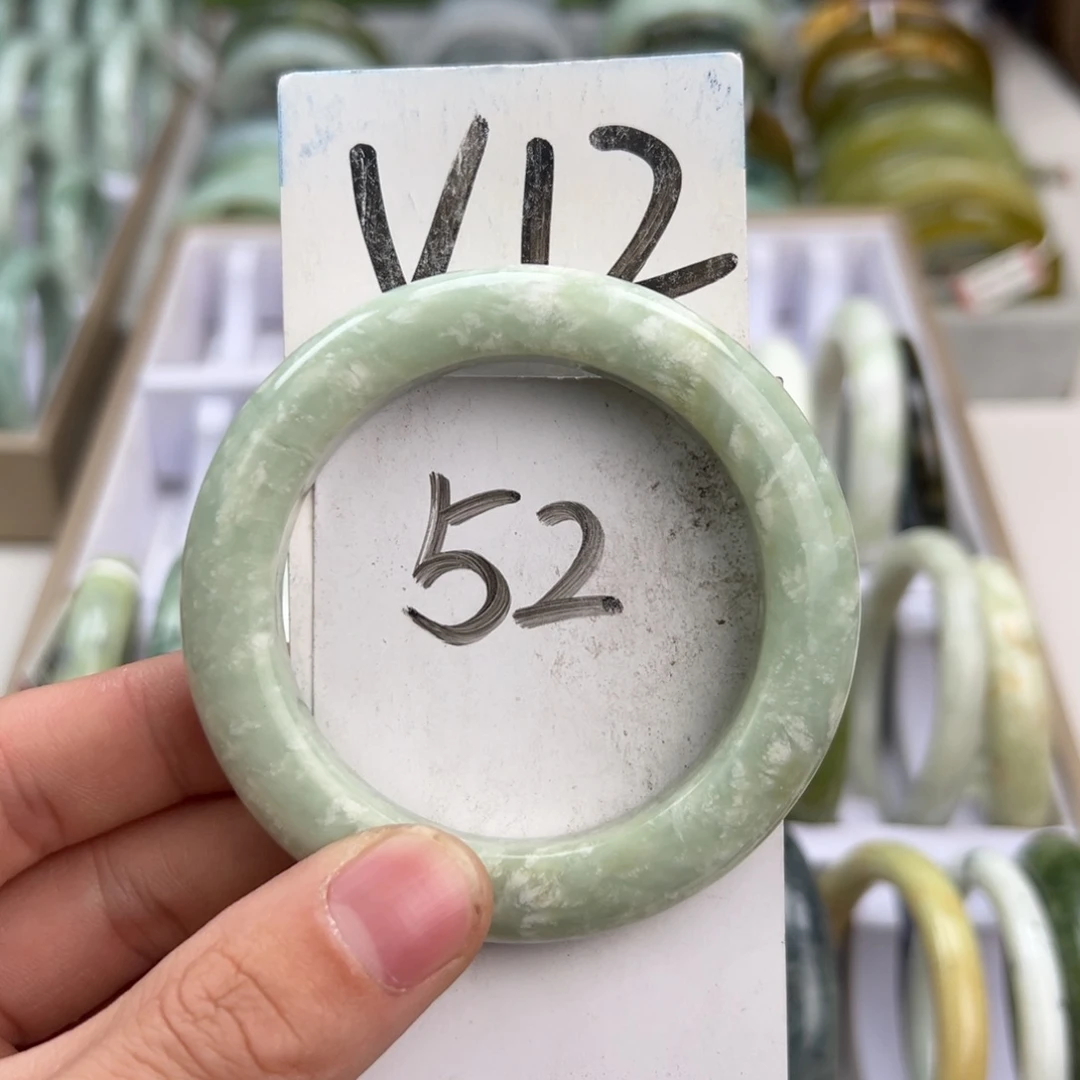 岫玉手镯未镶嵌天然岫玉