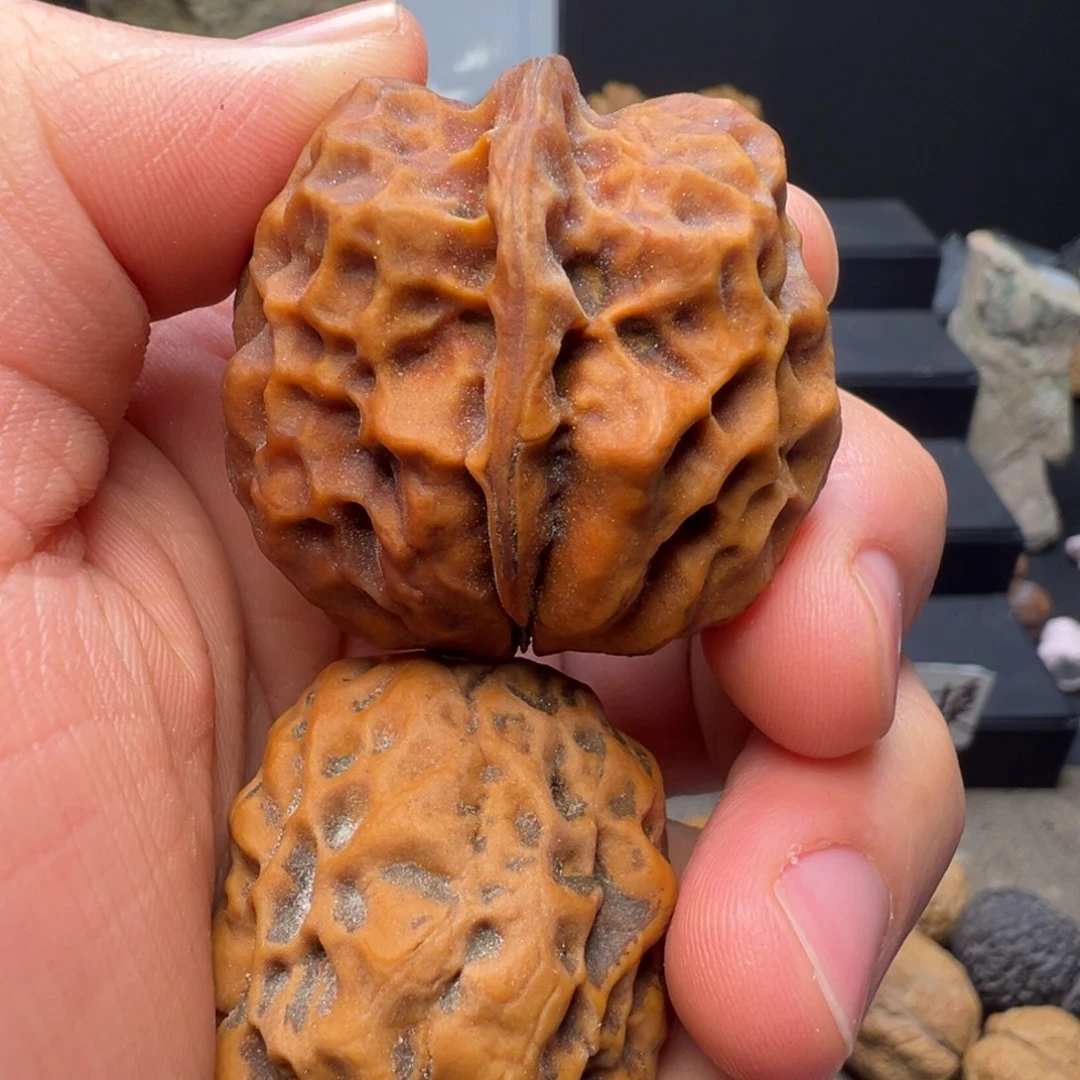 文玩核桃吊坠水晶元宝39mm