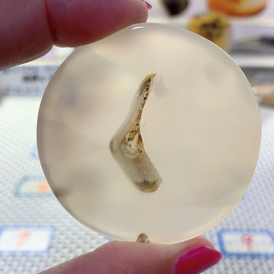 玛瑙/玉髓颈饰合金