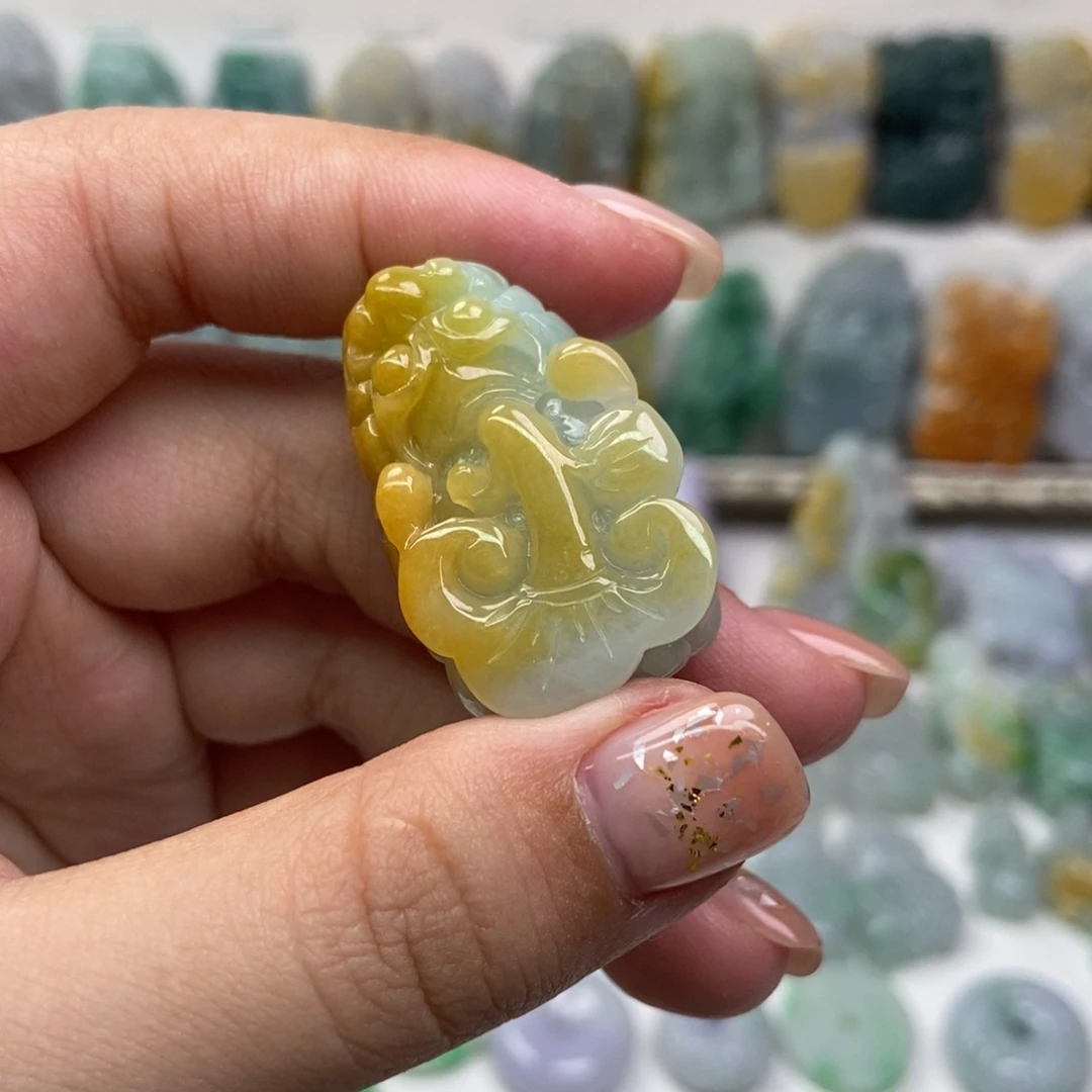 吊坠(赠链)未镶嵌翡翠