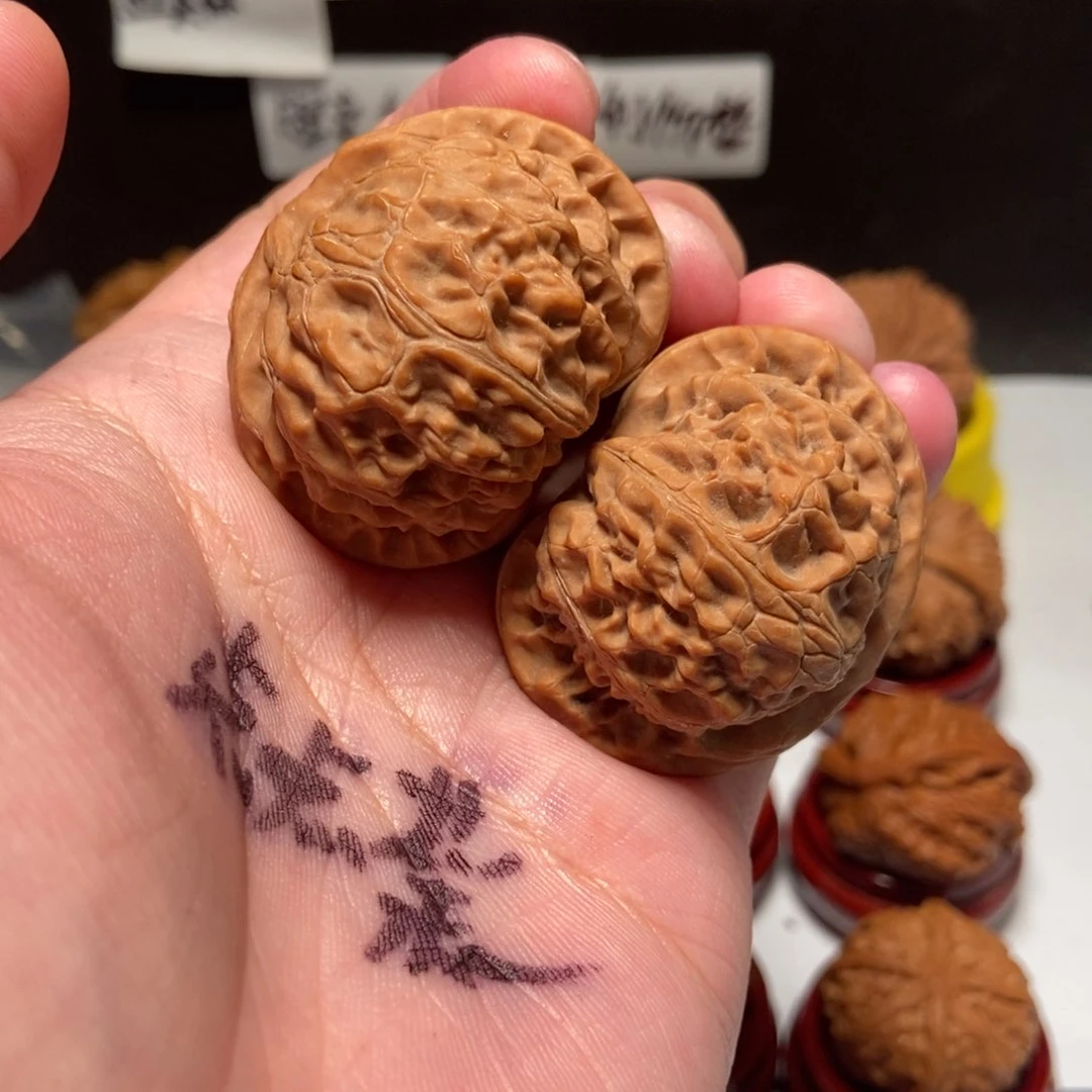 吊坠文玩核桃干**子宫灯