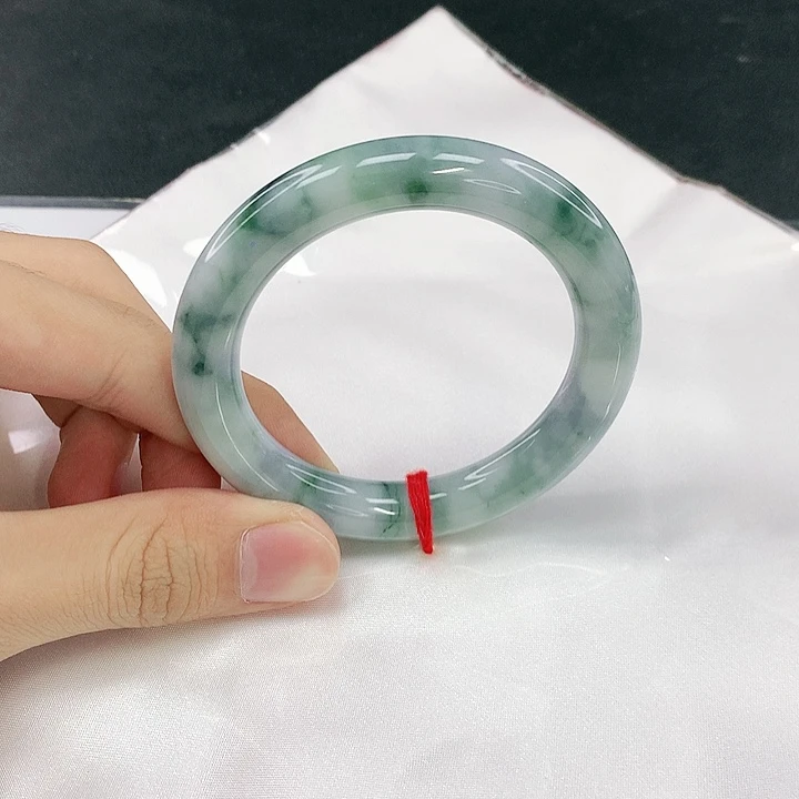 翡翠未镶嵌手镯圈53。8316