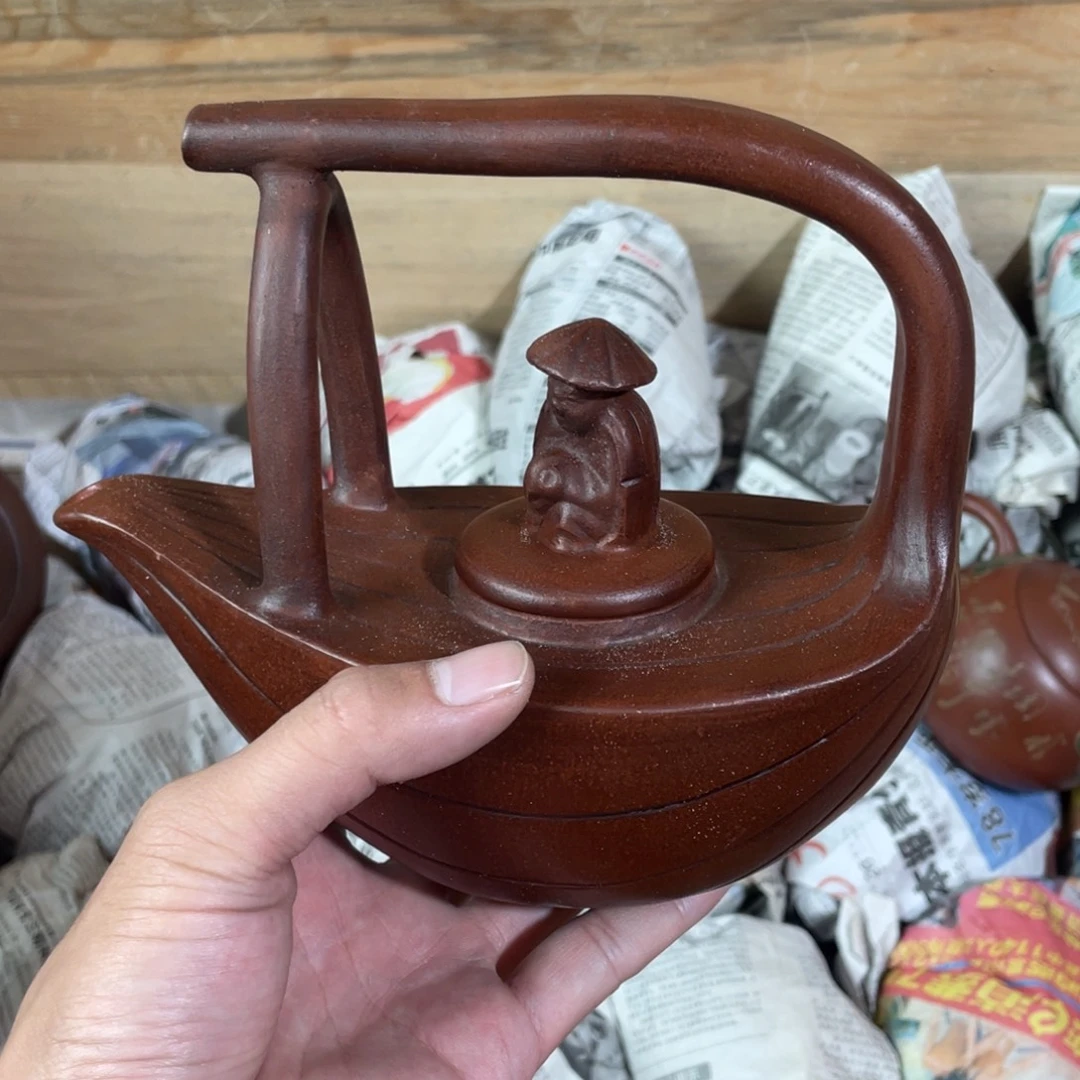 茶壶紫砂老厂紫砂壶一件。