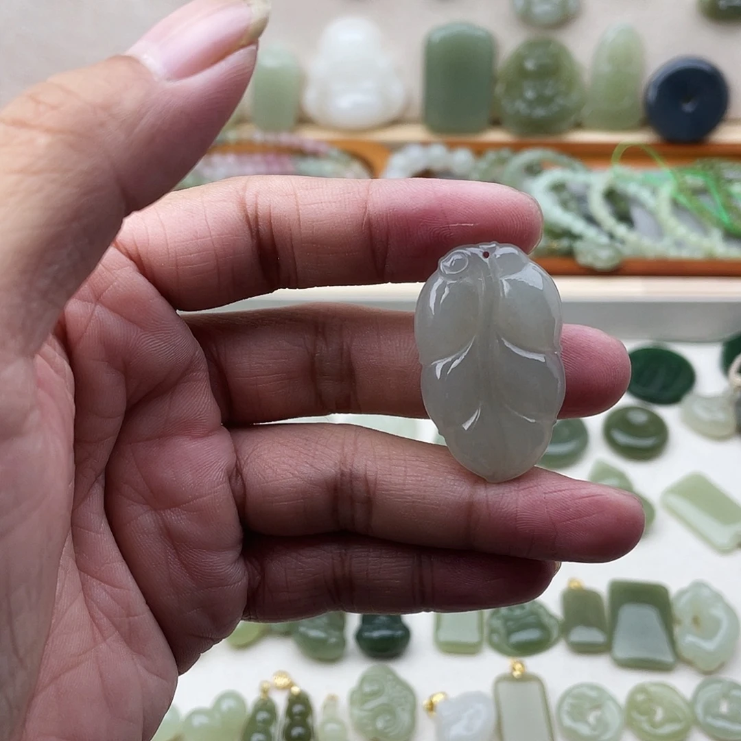 和田玉未镶嵌吊坠(不含链)