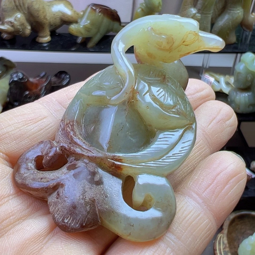 顺***…和田玉未镶嵌挂件