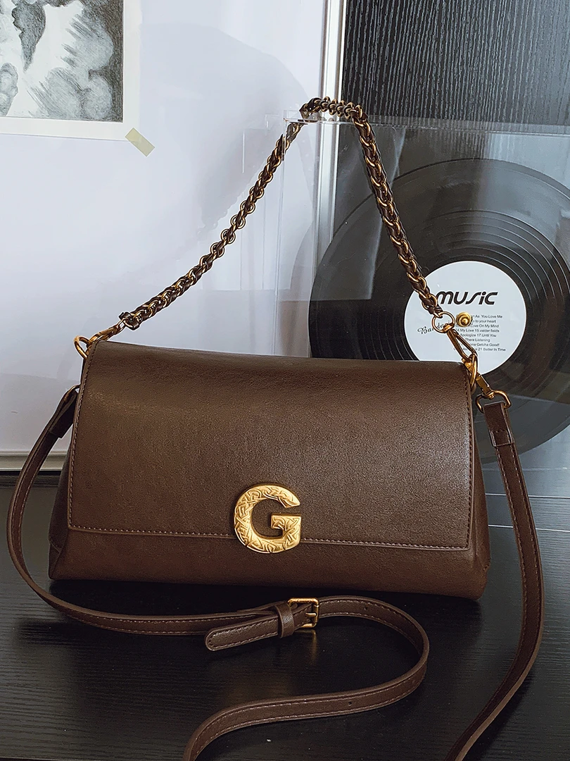 复古包包女大容量2025新款秋冬百搭超火斜挎包休闲链条单肩小方包