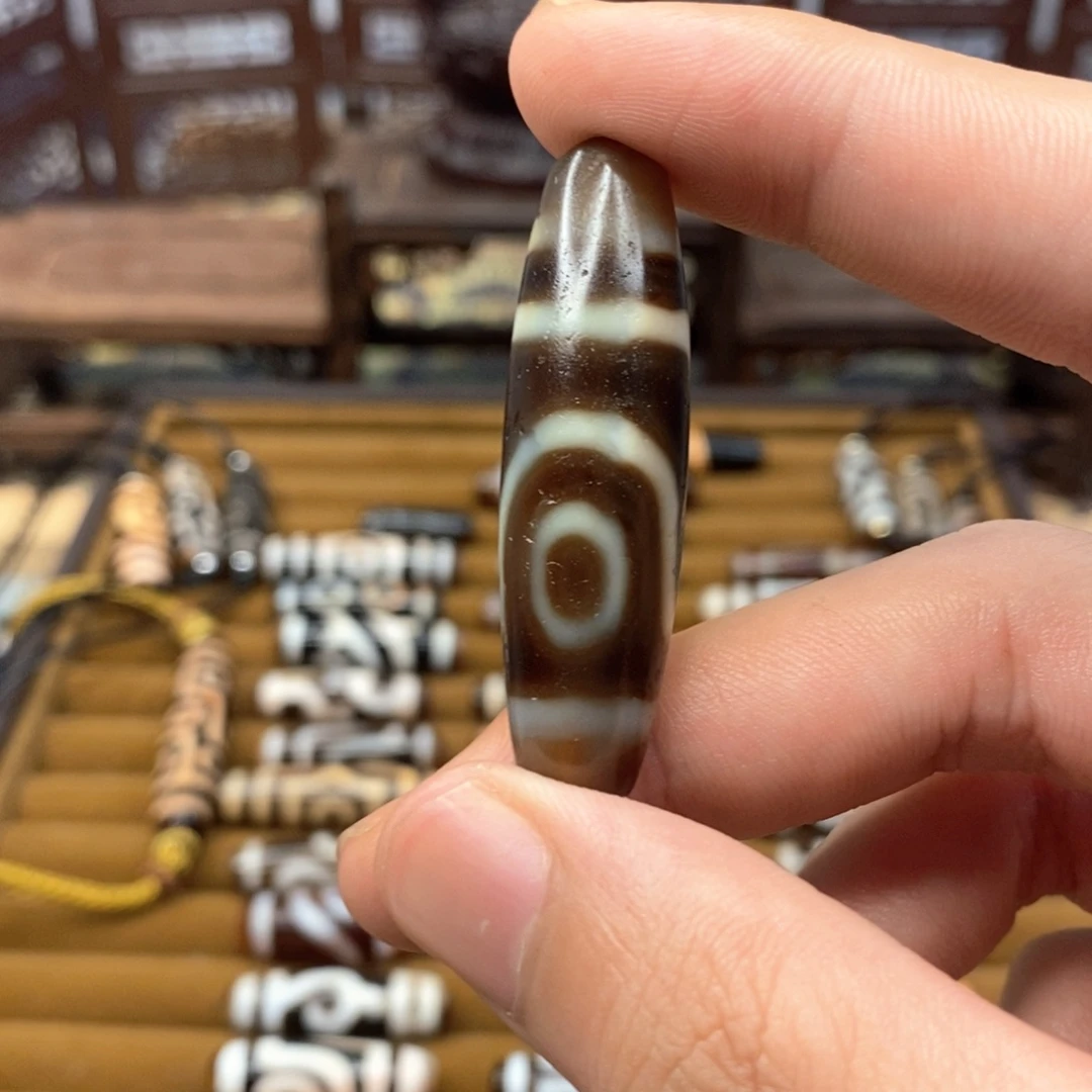 新***，玛瑙/玉髓颈饰未镶嵌