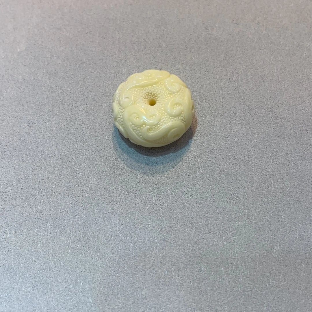 蜜蜡裸石未镶嵌焦皮浓奶酪白复古平安扣吊坠