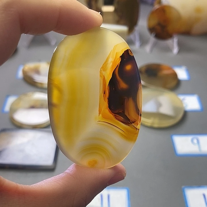 玛瑙/玉髓未镶嵌珠宝半成品98