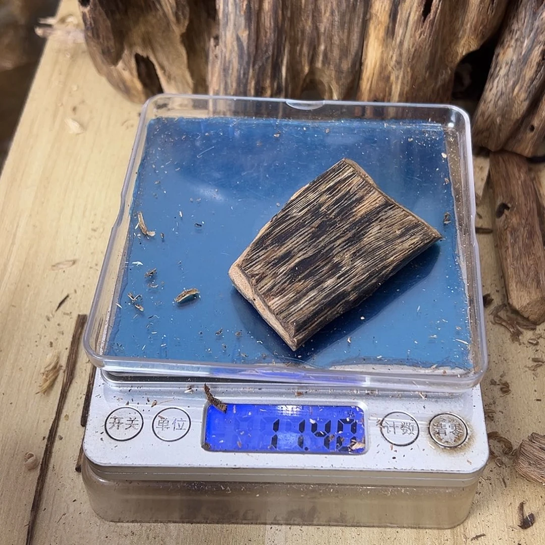 香料绿奇楠虫漏11克乌身