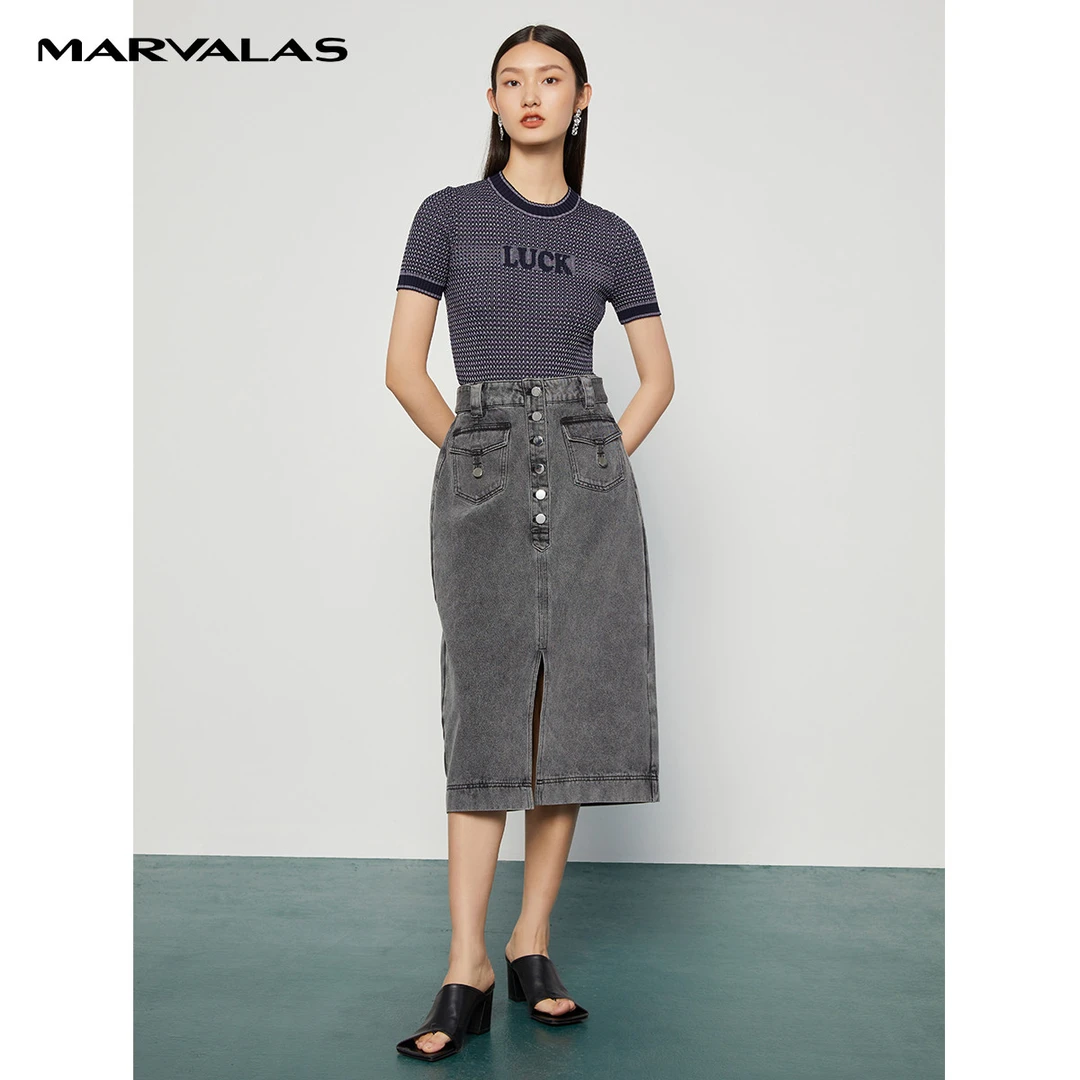 【许半夏推荐】时尚百搭针织衫字母设计感修身显瘦圆领短袖M710066