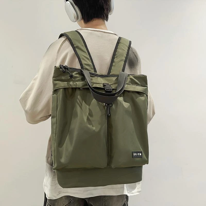 潮牌大容量双肩包男户外运动电脑包旅行通勤轻便背包大学生书包女