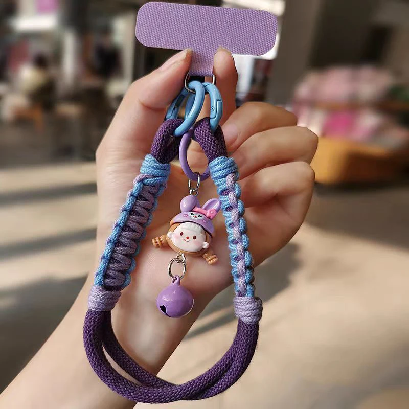 编织短款手机挂绳通用手机壳新款头套女孩铃铛吊坠带夹片手腕绳潮