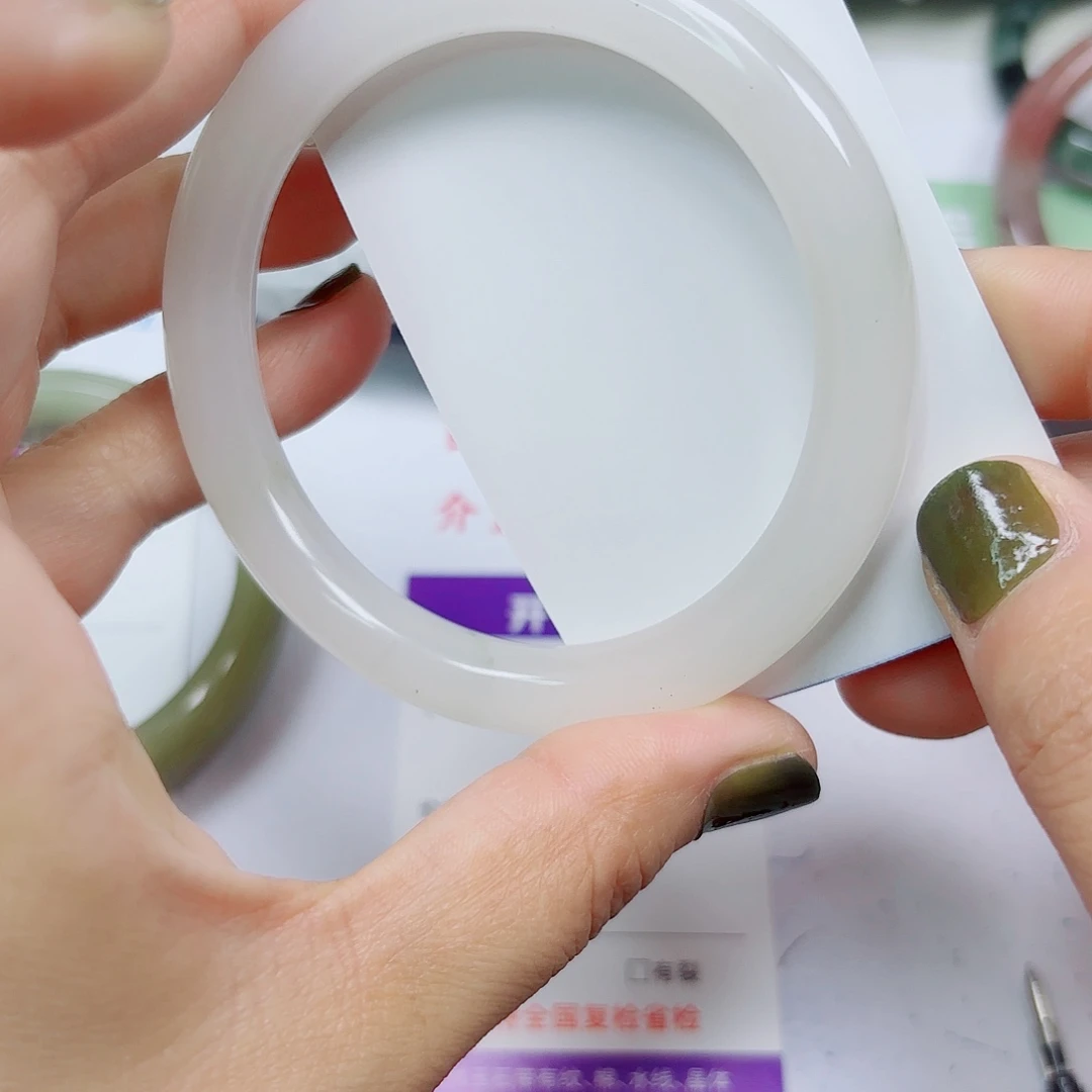 石英质玉未镶嵌手镯36/6162