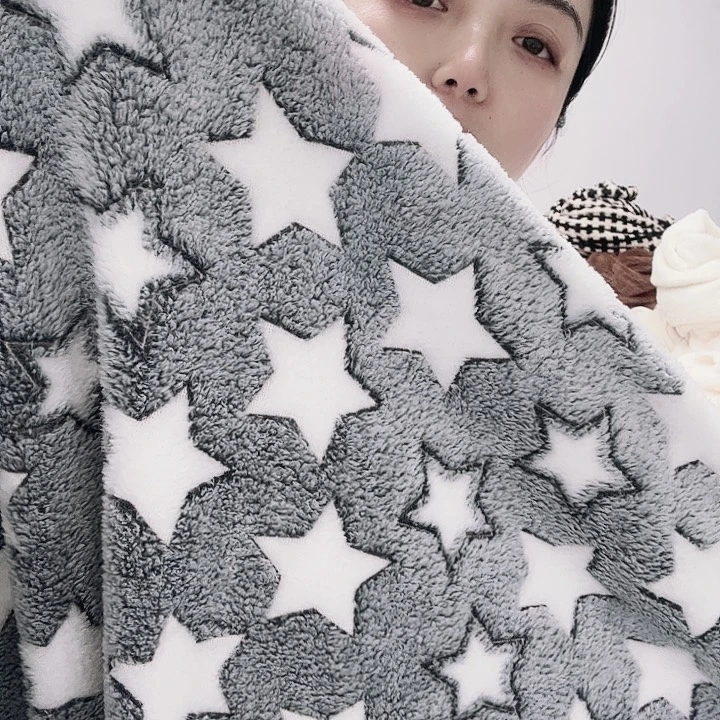 法兰绒1.8。        3。