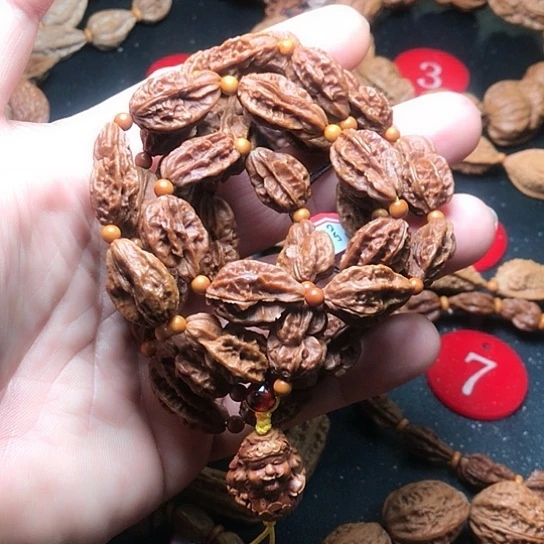 文玩核桃吊坠小雷