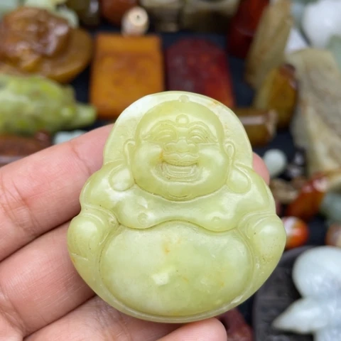 蛇纹石玉未镶嵌颈饰60