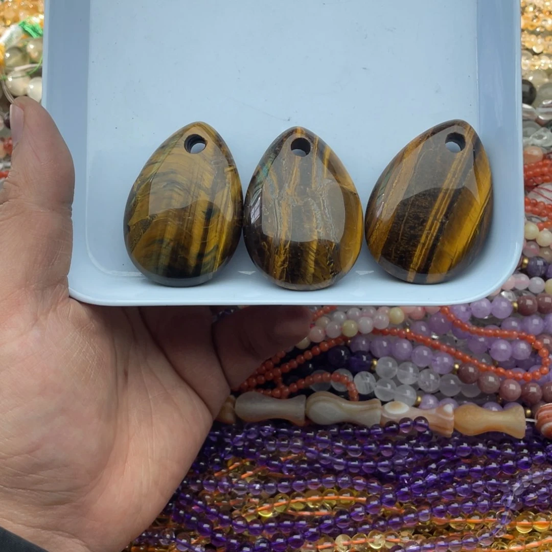 玛瑙/玉髓珠宝半成品未镶嵌一个装36*51左右虎眼吊坠