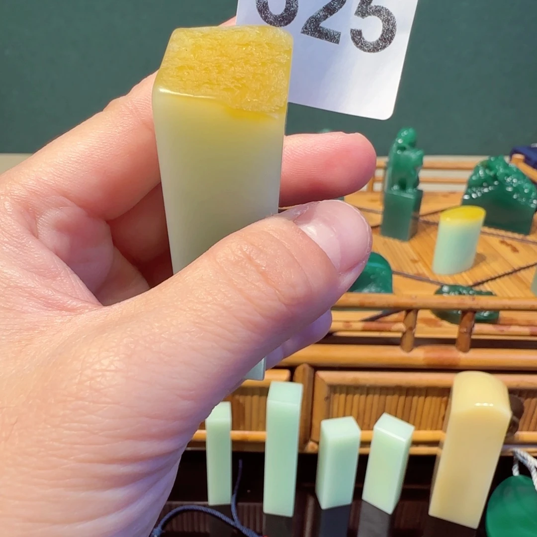 汐***衣寿山石印石325sgct