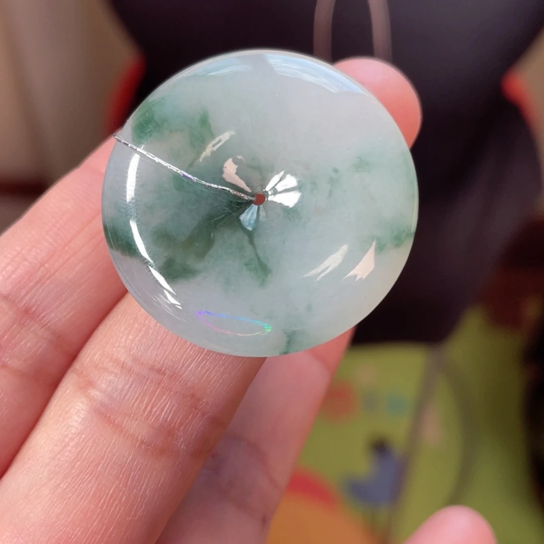 颈饰未镶嵌翡翠平安扣