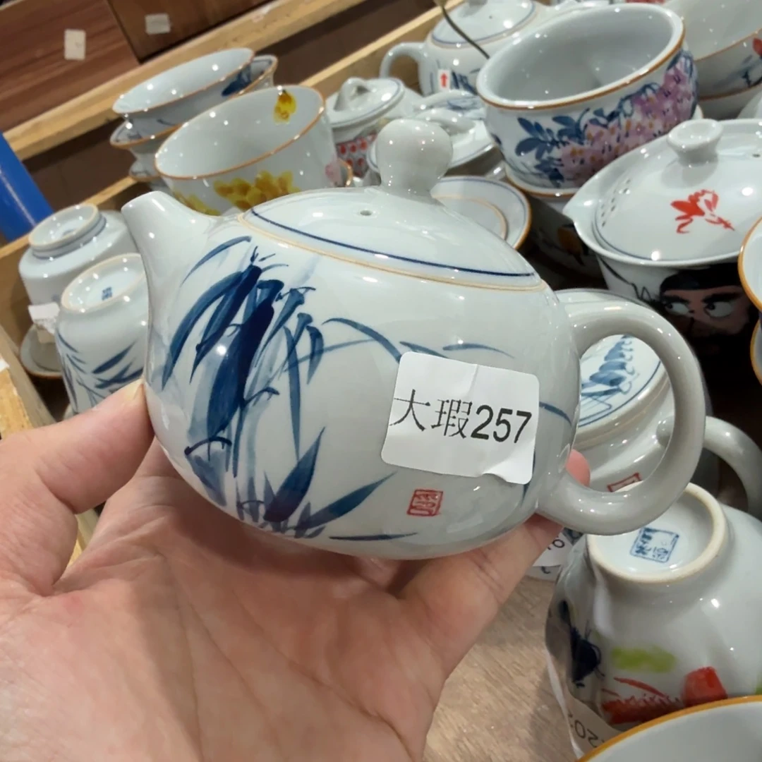 釉下手绘茶具微瑕